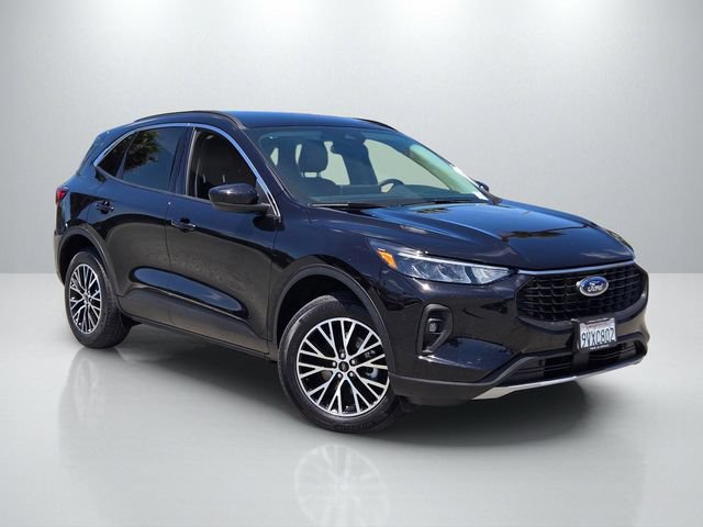 Used 2024 Ford Escape SE FWD image 1