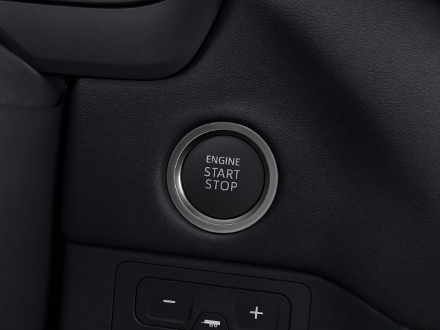 Used 2024 Toyota Tundra Limited AWD/4WD image 9