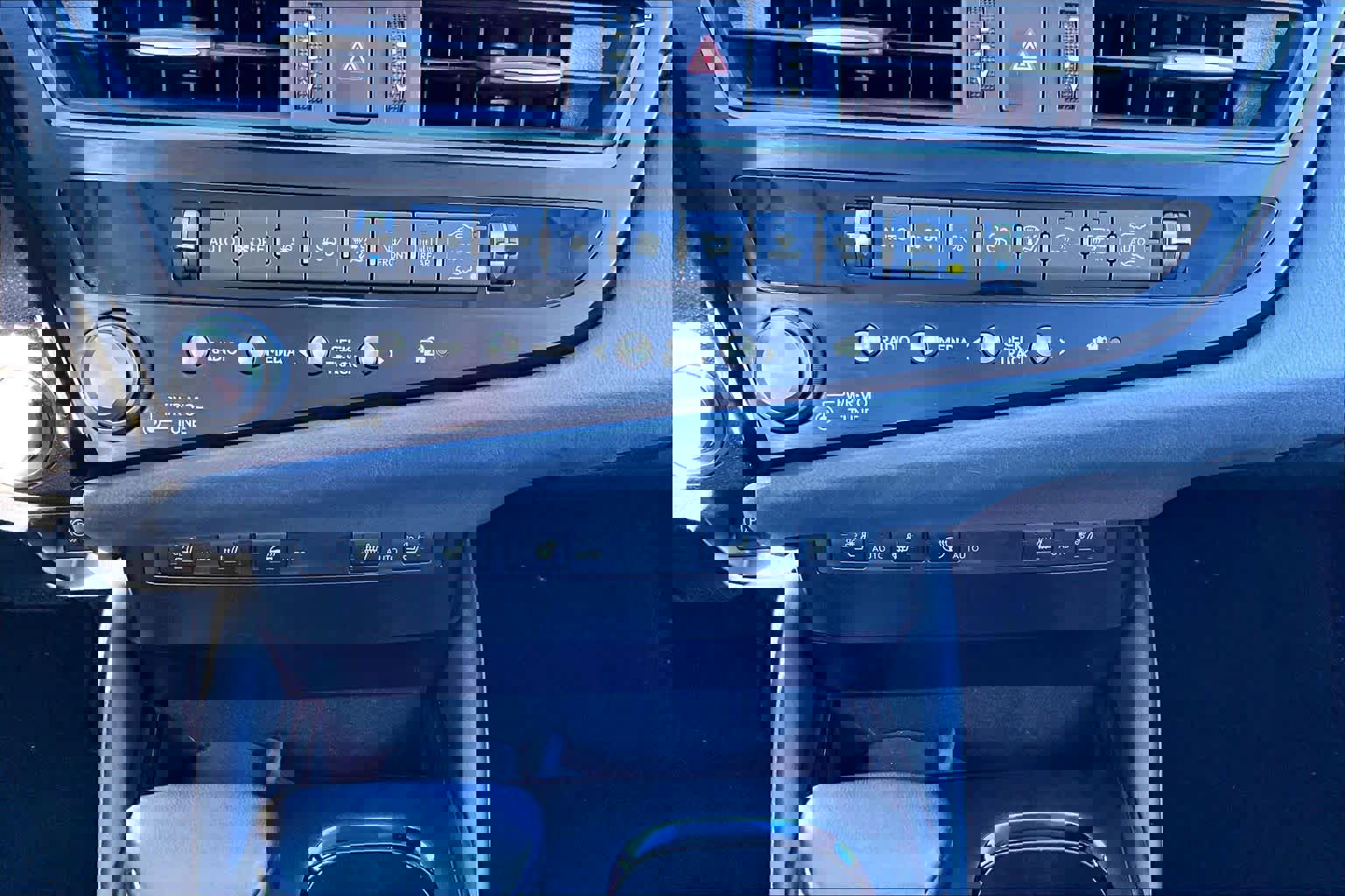 Used 2025 Lexus ES 350 w/ Premium Package image 33