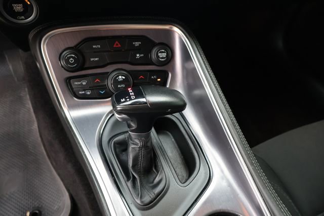 Used 2018 Dodge Challenger SXT RWD image 12