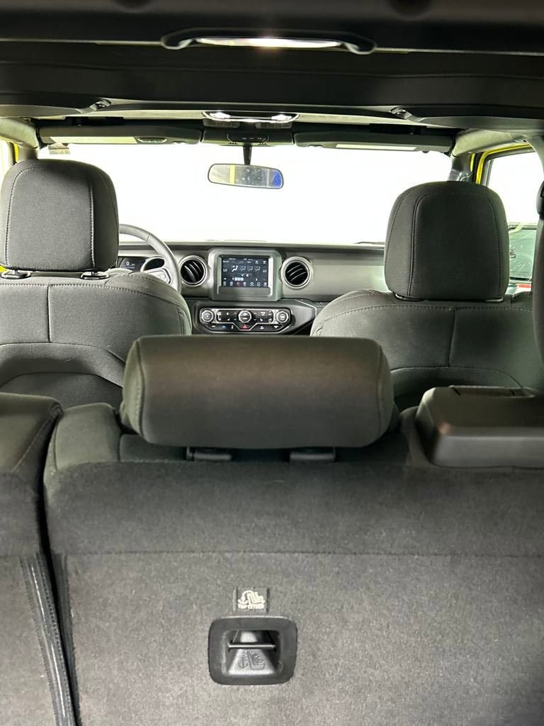 Used 2023 Jeep Wrangler Unlimited w/ Cold Weather Group image 26