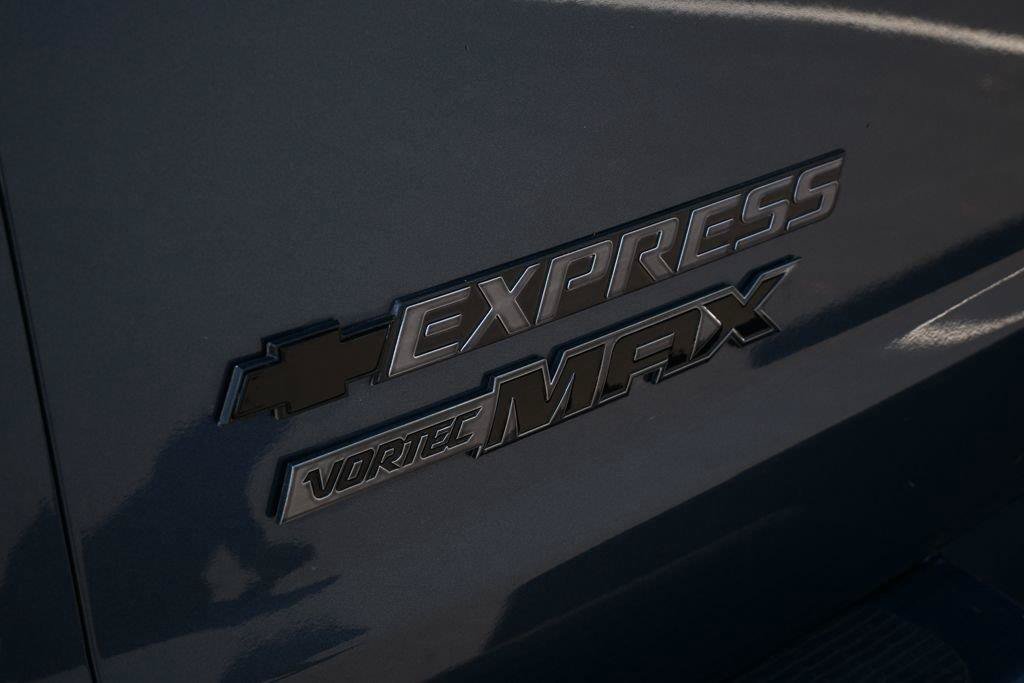 Used 2023 Chevrolet Express 2500 Extended RWD image 25