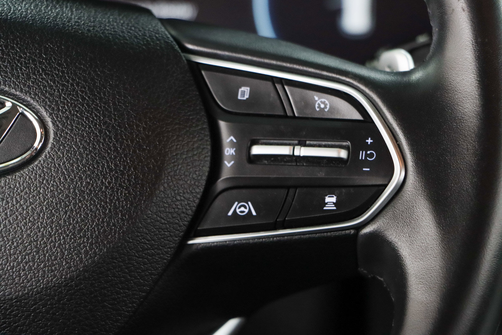 Used 2021 Hyundai Santa Fe SEL w/ Convenience Package FWD image 14