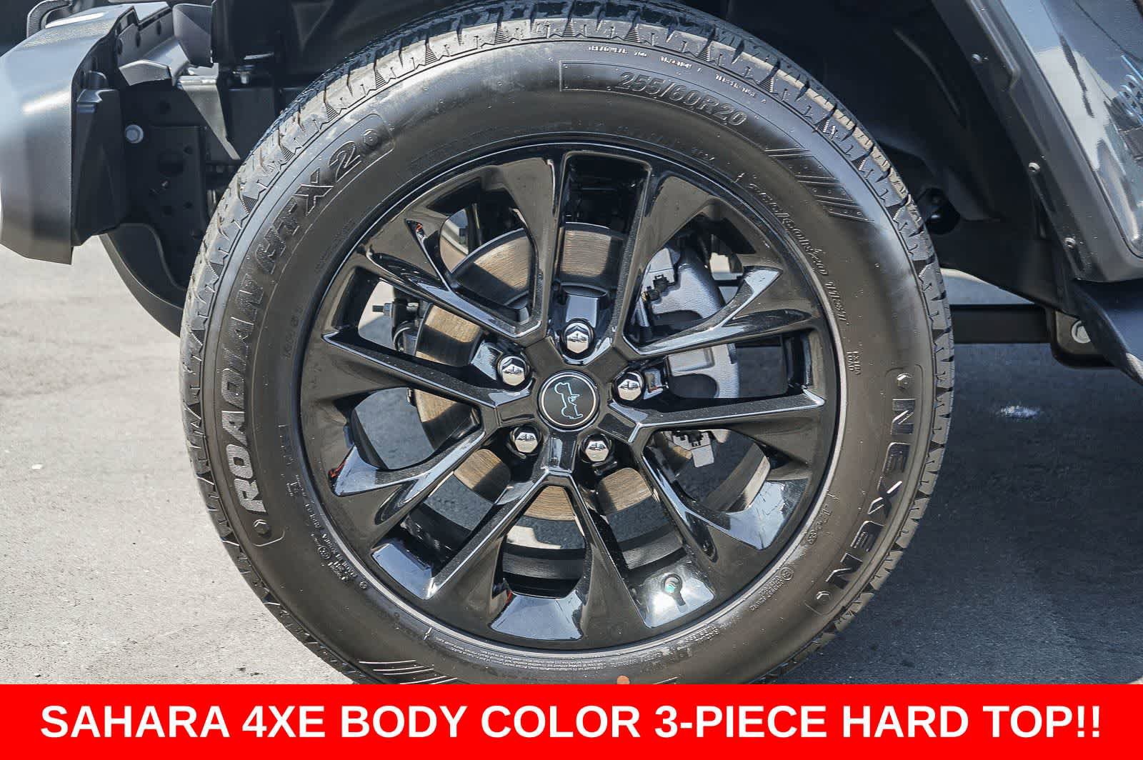 Used 2025 Jeep Wrangler Sahara image 9