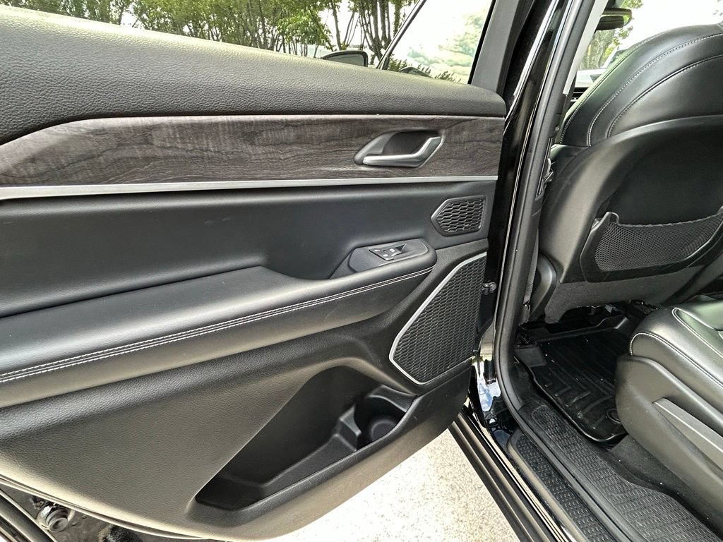 Certified 2021 Jeep Grand Cherokee L Limited AWD/4WD image 49