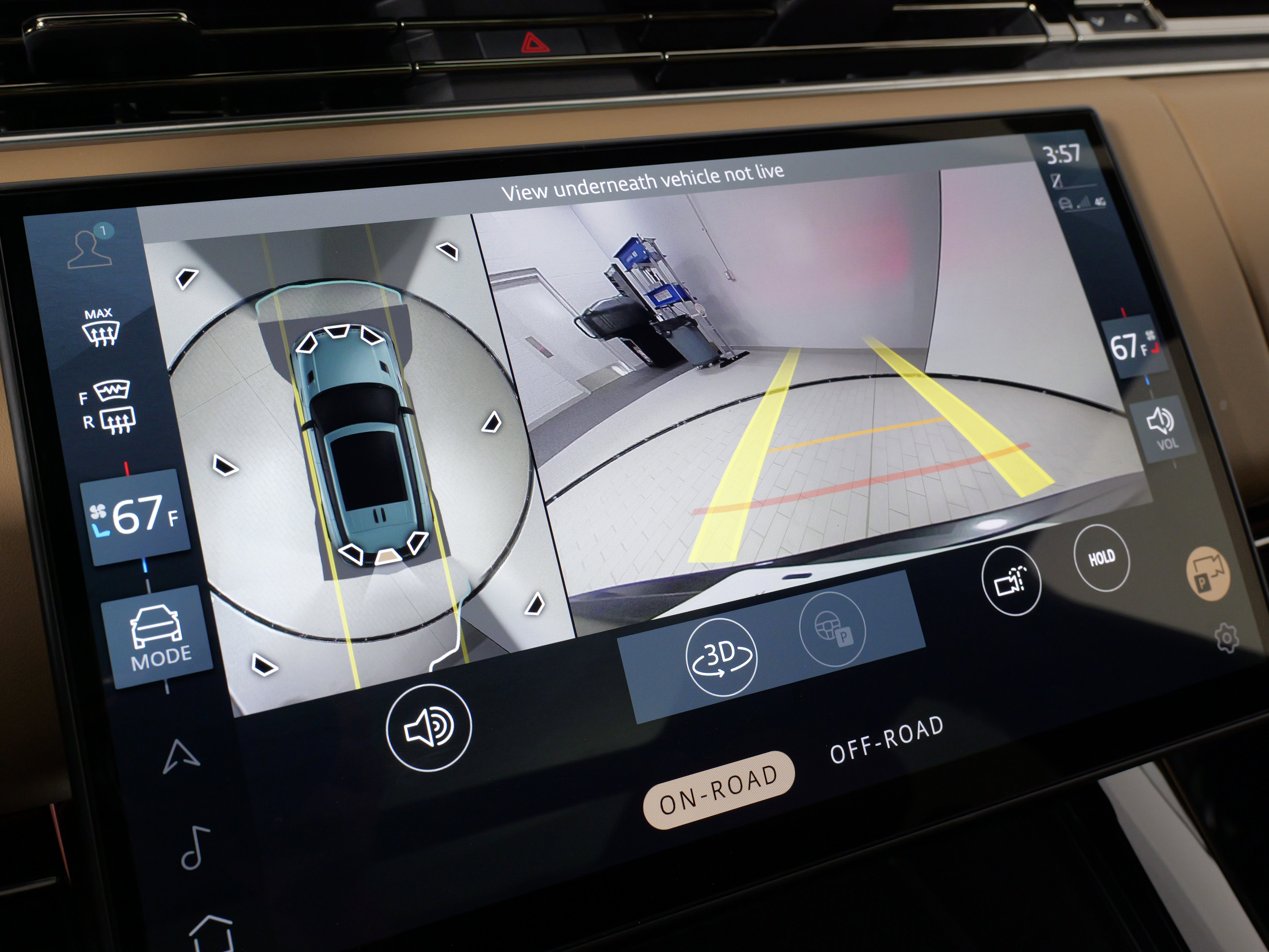 Used 2025 Land Rover Range Rover Sport SE image 56