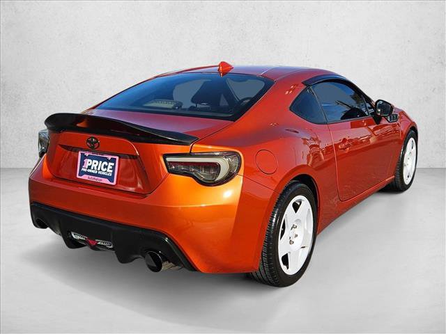 Used 2015 Scion FR-S video 5
