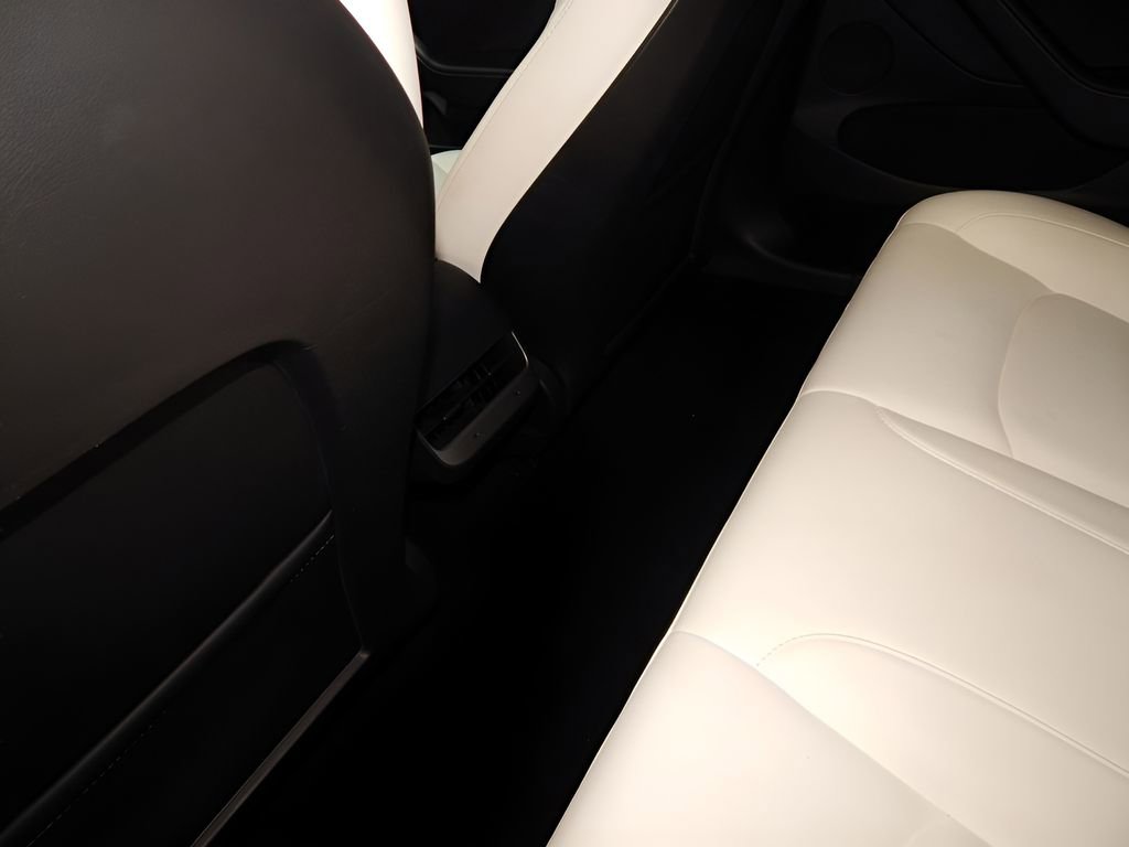 Used 2022 Tesla Model 3 Long Range image 31