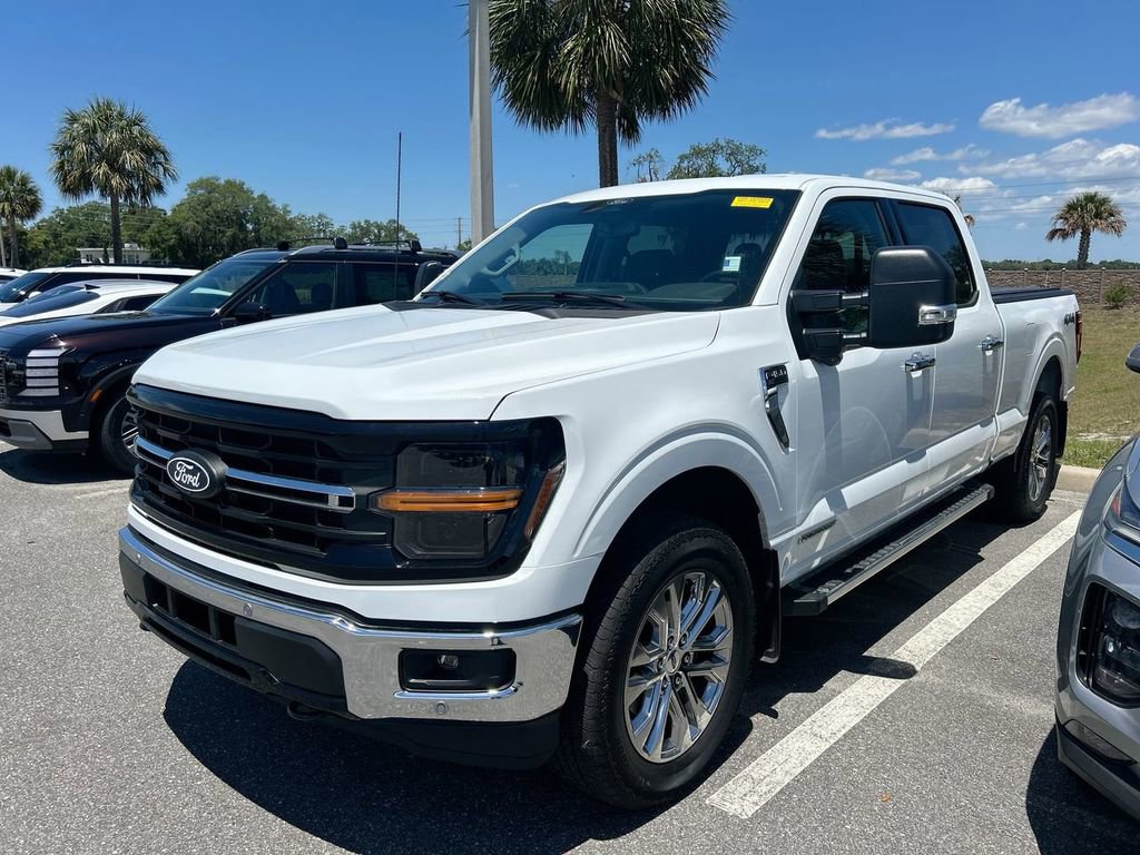 Used 2025 Ford F150 XLT w/ Equipment Group 303A High AWD/4WD image 9