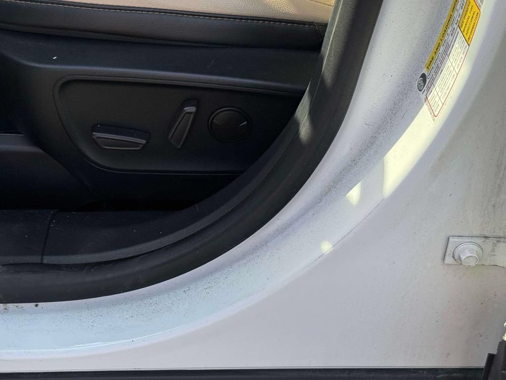 Used 2020 Ford Escape SEL AWD/4WD image 13