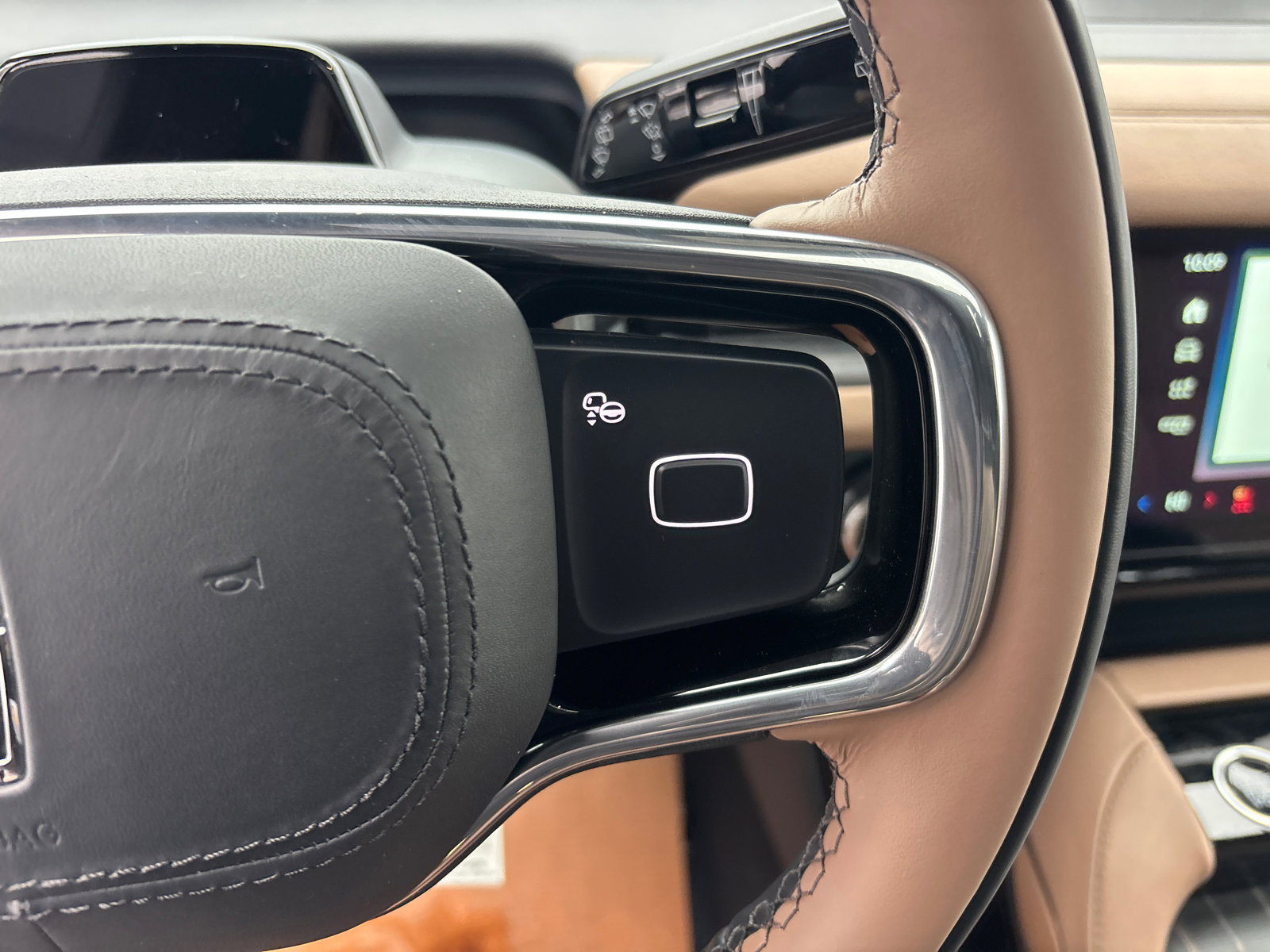 New 2025 Lincoln Navigator L Black Label image 17