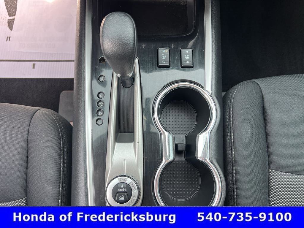 Used 2018 Nissan Pathfinder SV w/ SV All Weather Package image 26