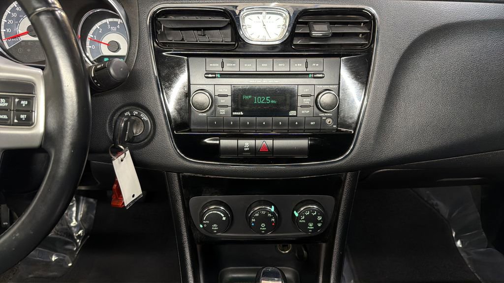 Used 2012 Chrysler 200 Touring image 14