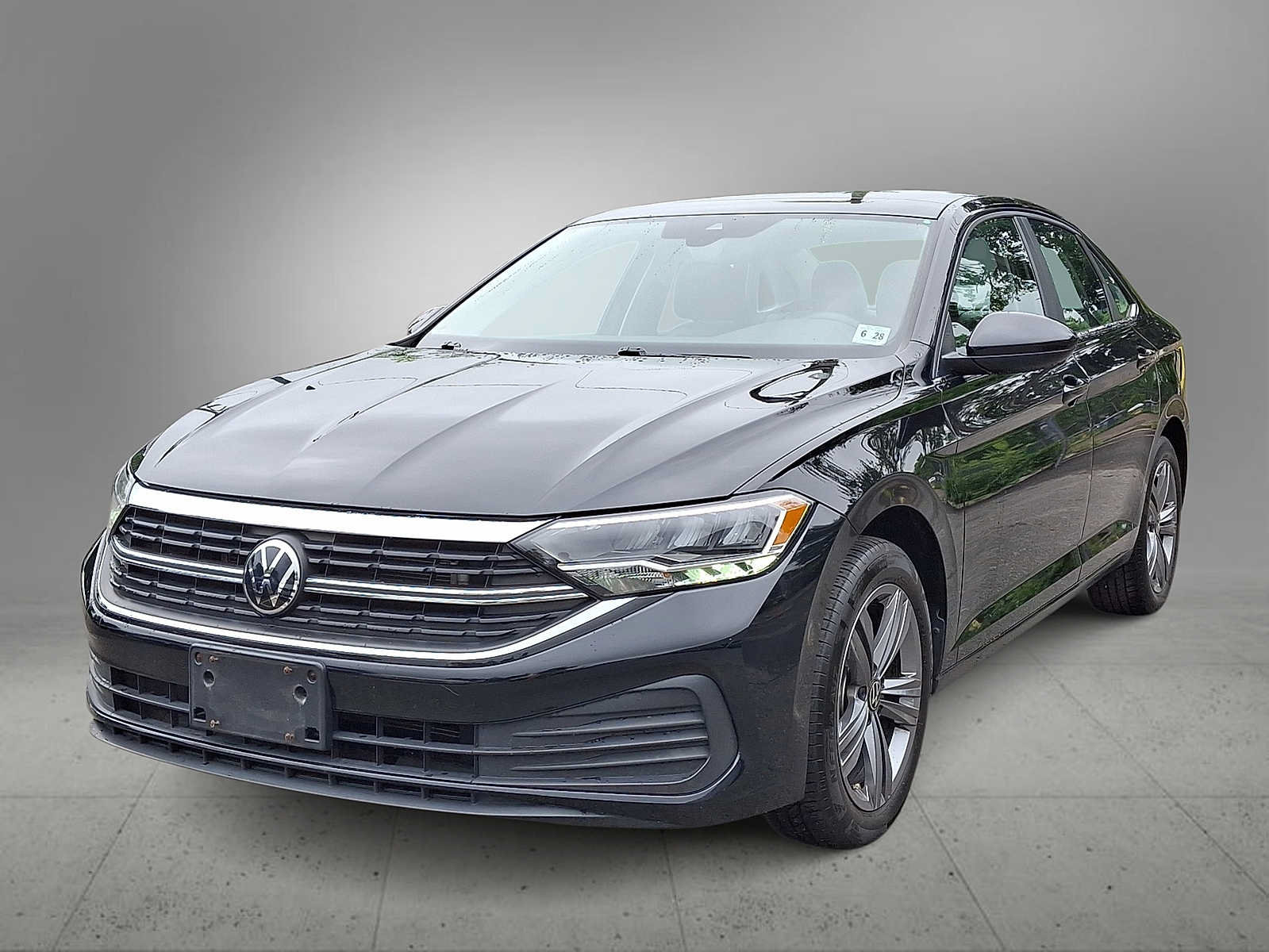 Used 2023 Volkswagen Jetta SE w/ Panoramic Sunroof Package FWD image 1