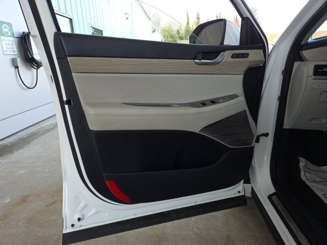 Used 2021 Hyundai Palisade Limited w/ Winter Package image 43