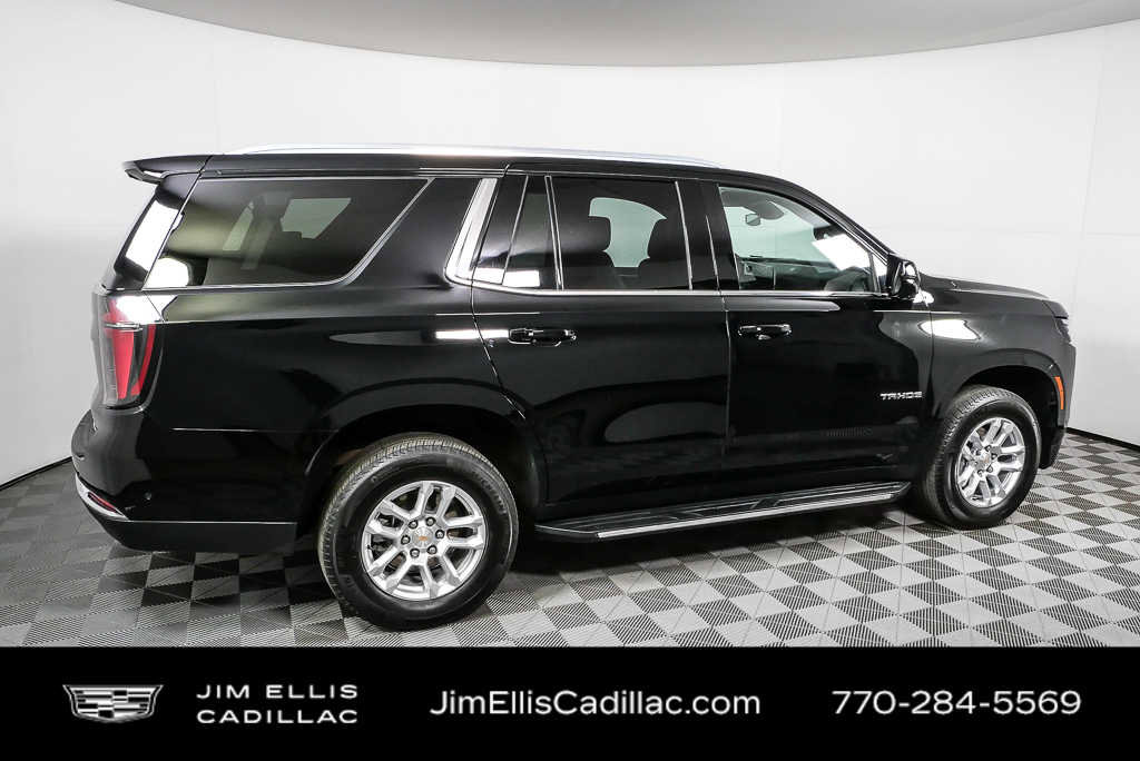 Used 2025 Chevrolet Tahoe LT RWD image 2