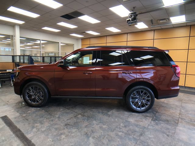 New 2027 Ford Expedition Platinum w/ Stealth Appearance Package AWD/4WD image 4