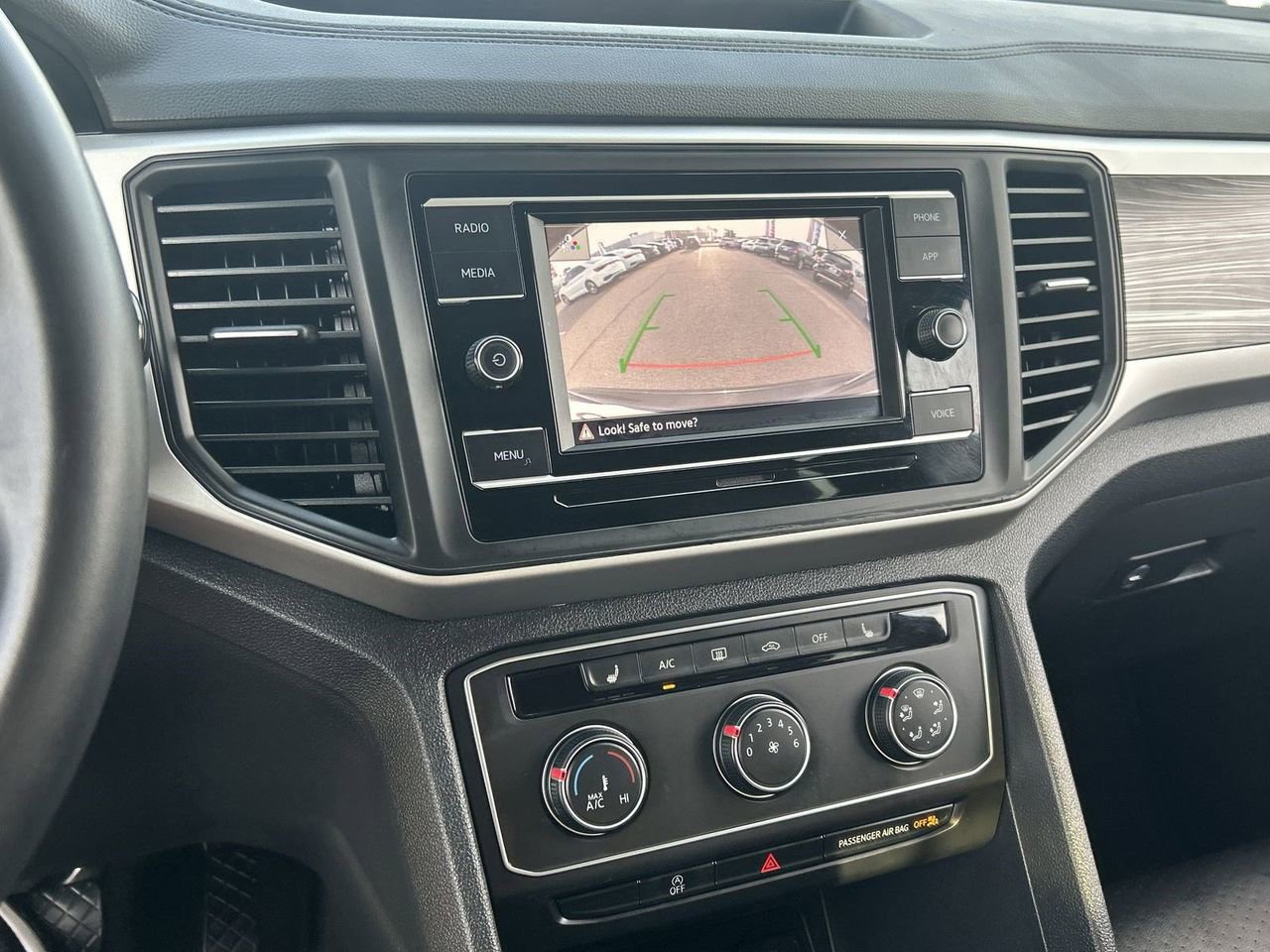 Certified 2022 Volkswagen Atlas Cross Sport SE image 22