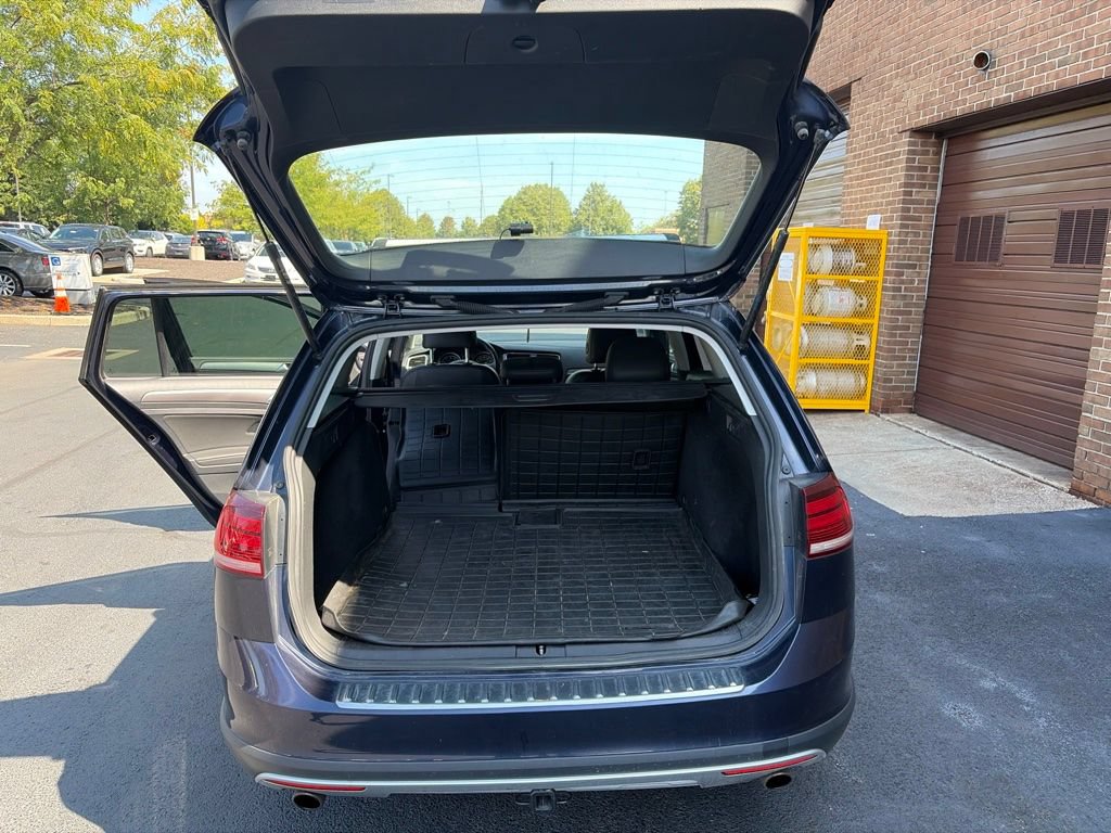 Used 2019 Volkswagen Golf Alltrack S AWD/4WD image 25
