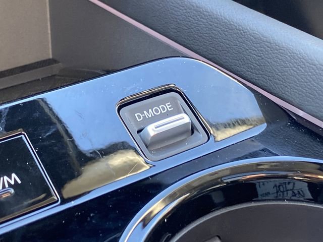 Used 2025 Nissan Murano SL image 24