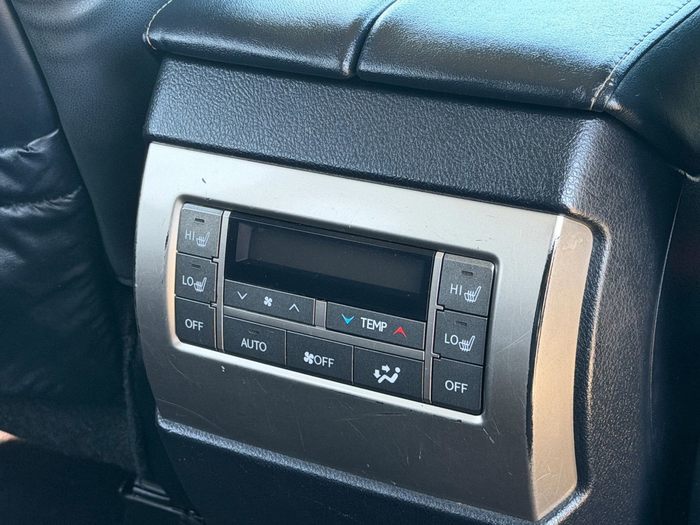 Used 2019 Lexus GX 460 image 32