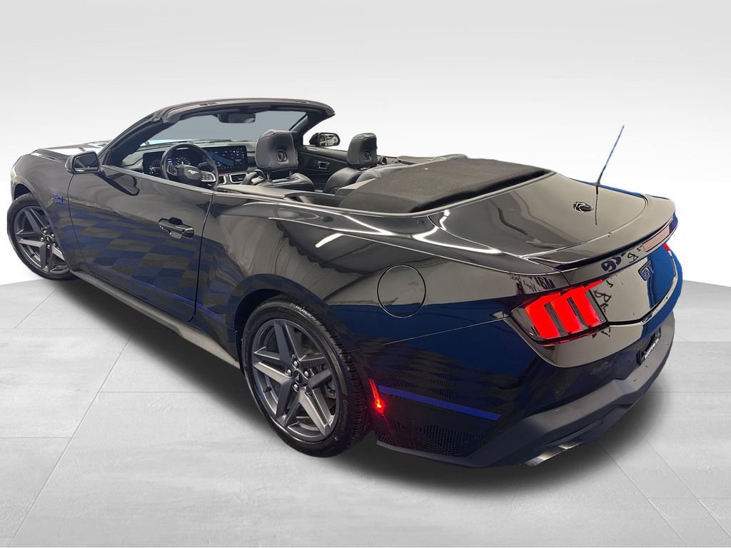 Used 2025 Ford Mustang GT Premium RWD image 39