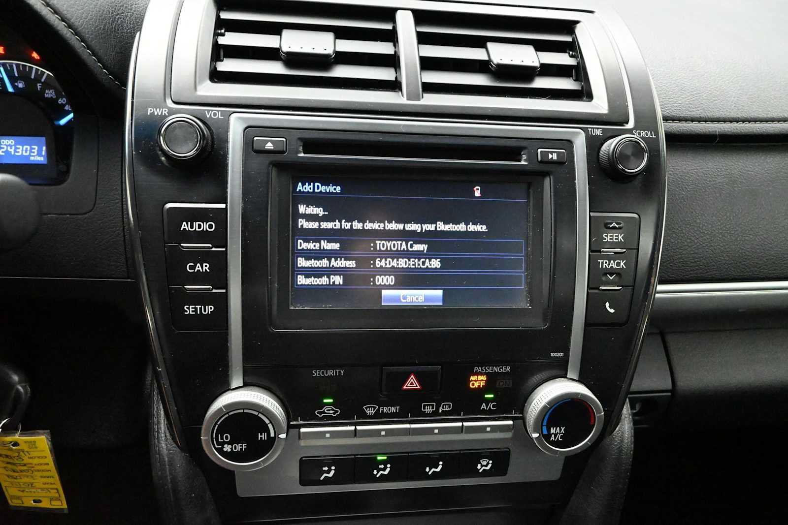 Used 2014 Toyota Camry SE FWD image 28