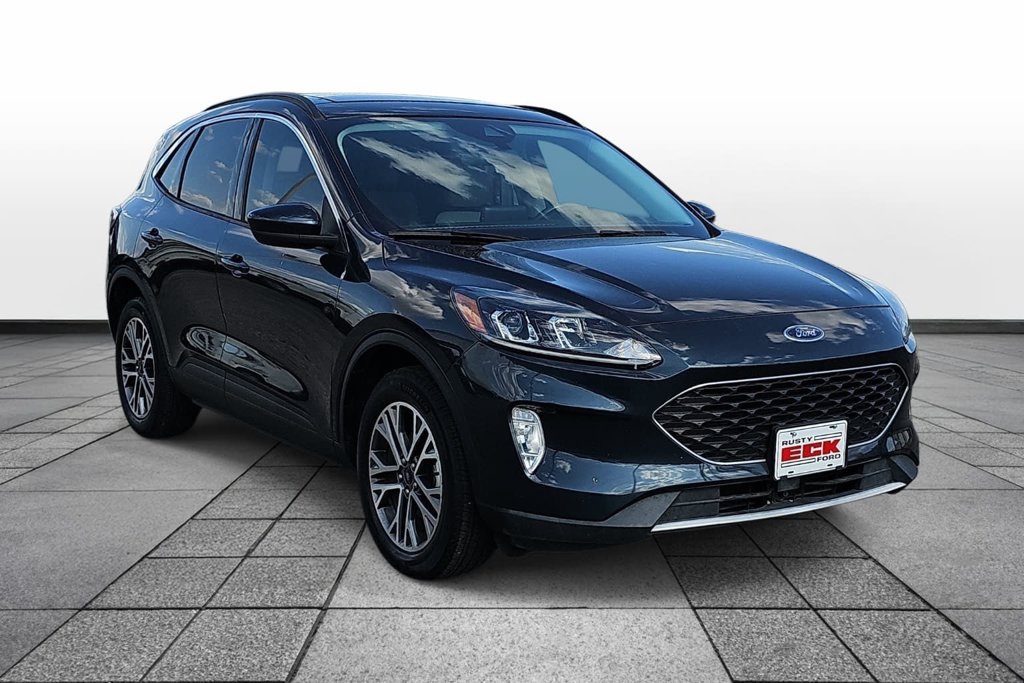 Certified 2022 Ford Escape SEL w/ Technology Package AWD/4WD image 3