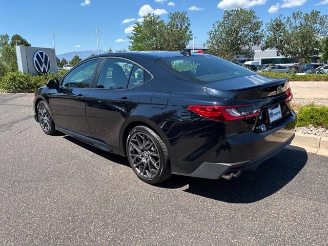 Used 2025 Toyota Camry SE FWD image 4