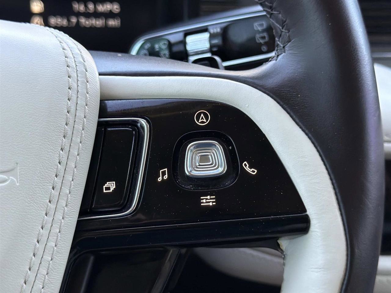 Used 2020 Lincoln Aviator Black Label w/ Dynamic Handling Package image 20