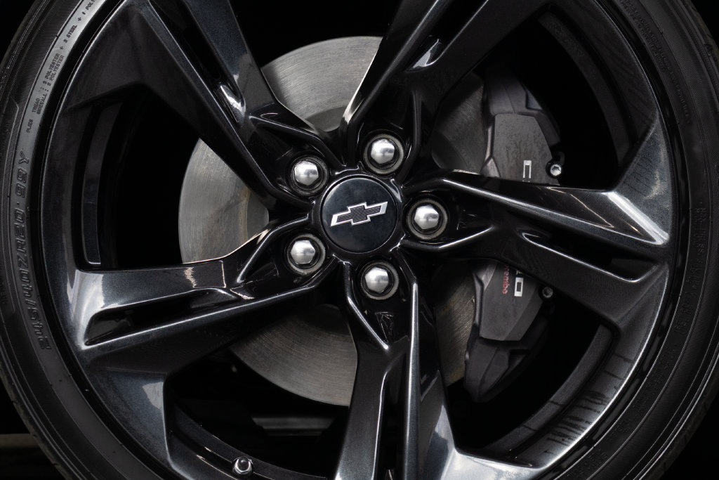 Used 2021 Chevrolet Camaro LT RWD image 10