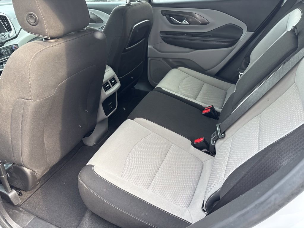 Used 2022 GMC Terrain SLE w/ Driver Convenience Package image 11