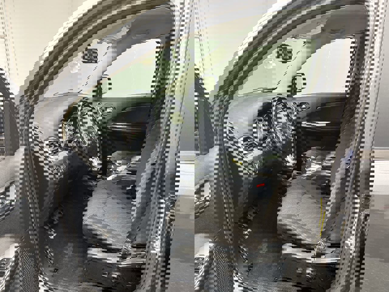 Used 2014 Dodge Journey SXT w/ Flexible Seating Group image 3