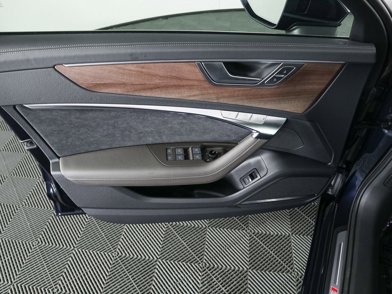 New 2025 Audi A6 3.0T Prestige image 31