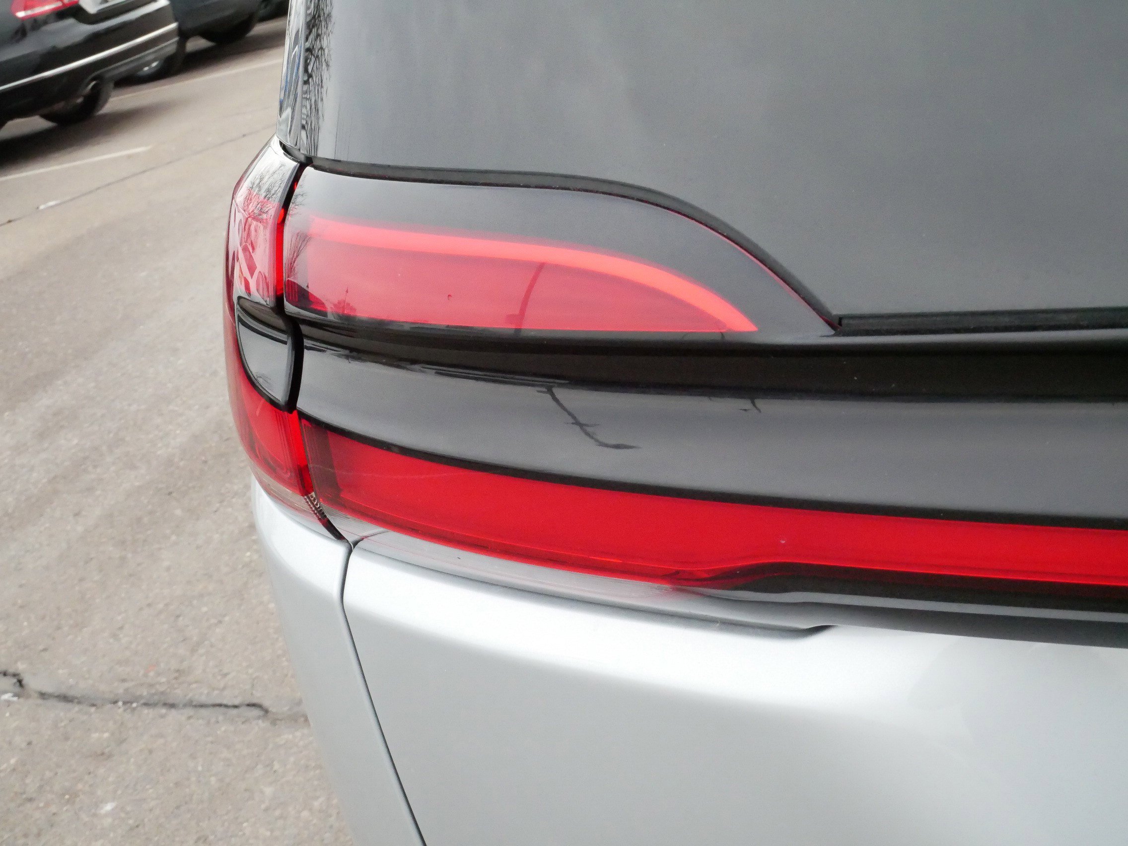 Used 2023 Chrysler Pacifica Touring-L image 17