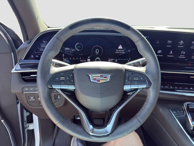 Used 2024 Cadillac Escalade Premium Luxury w/ Performance Package image 10