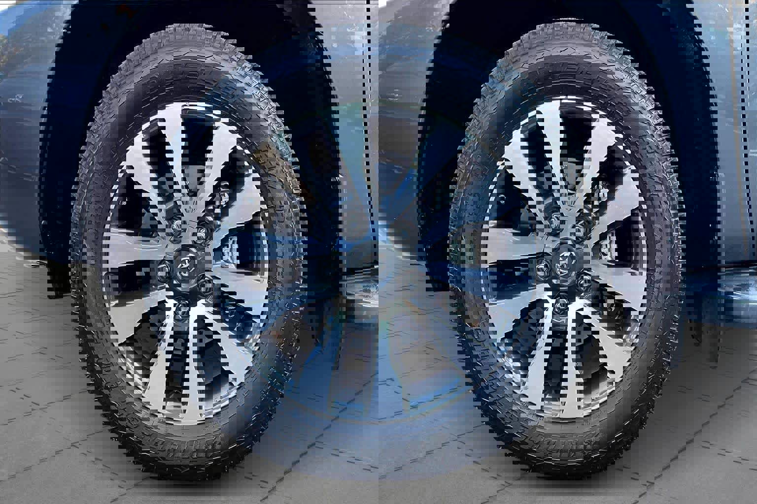 Used 2021 Toyota Sequoia Limited image 10