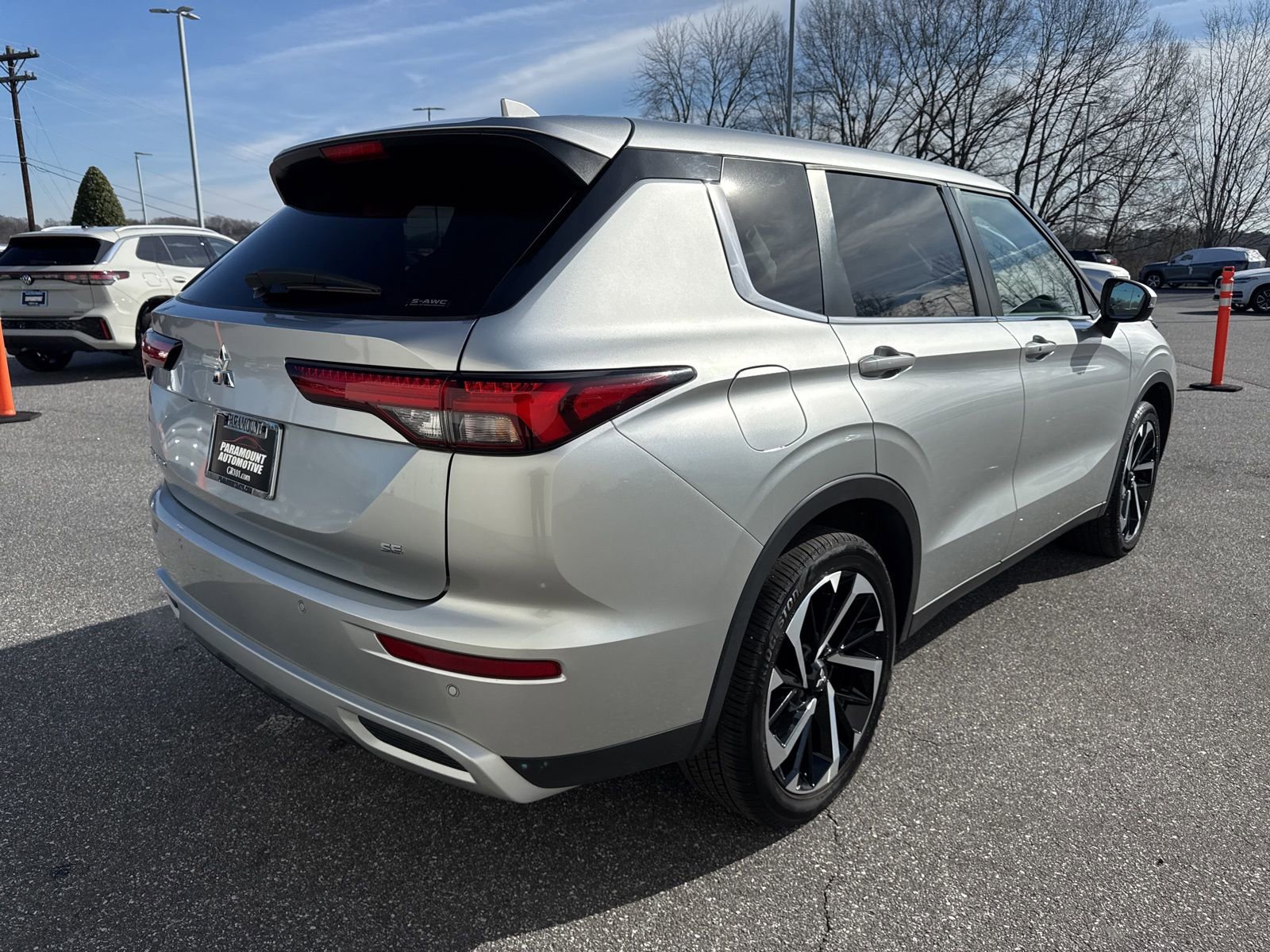 Used 2024 Mitsubishi Outlander SE Black Edition image 7