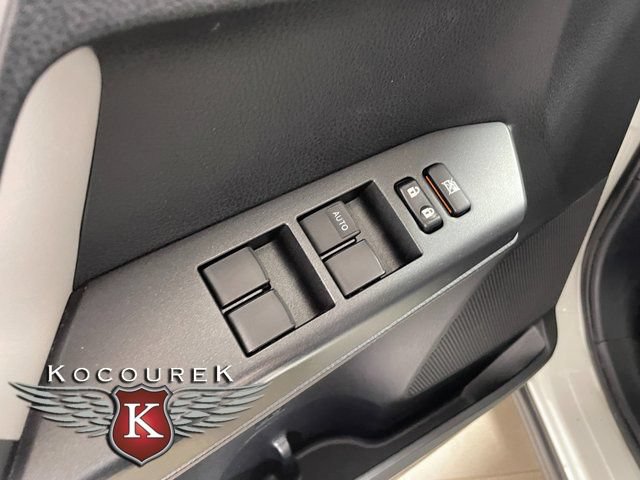 Used 2017 Toyota RAV4 XLE w/ All Weather Liner Package AWD/4WD image 20