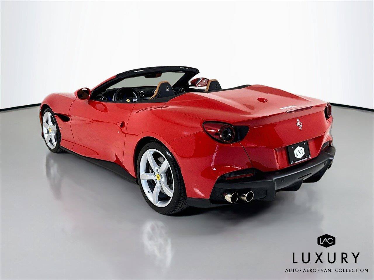 Used 2023 Ferrari Portofino M RWD image 8