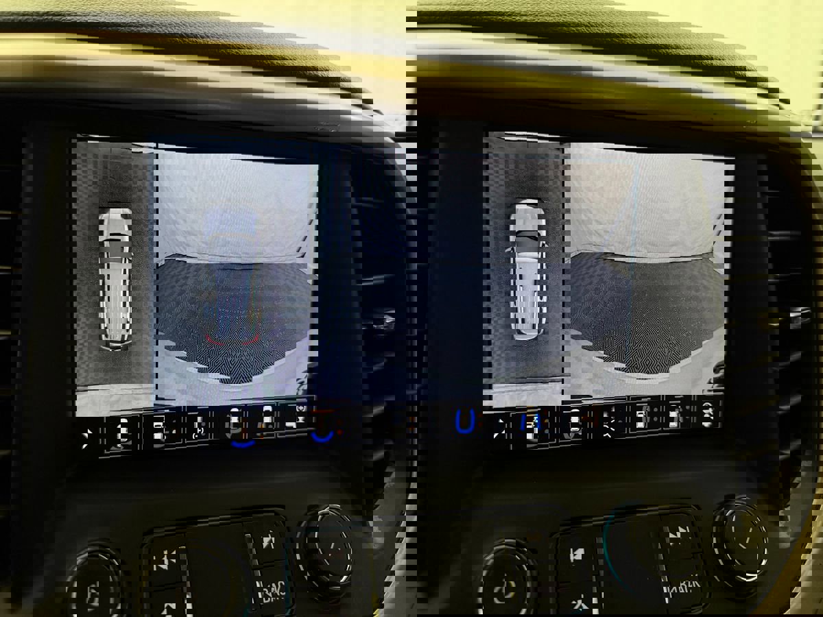 Used 2020 GMC Acadia Denali w/ Trailering Package image 23