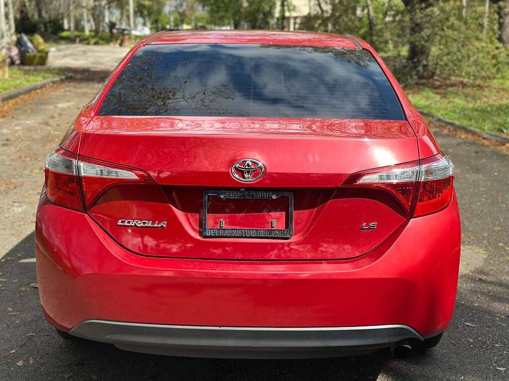 Used 2015 Toyota Corolla LE FWD image 5