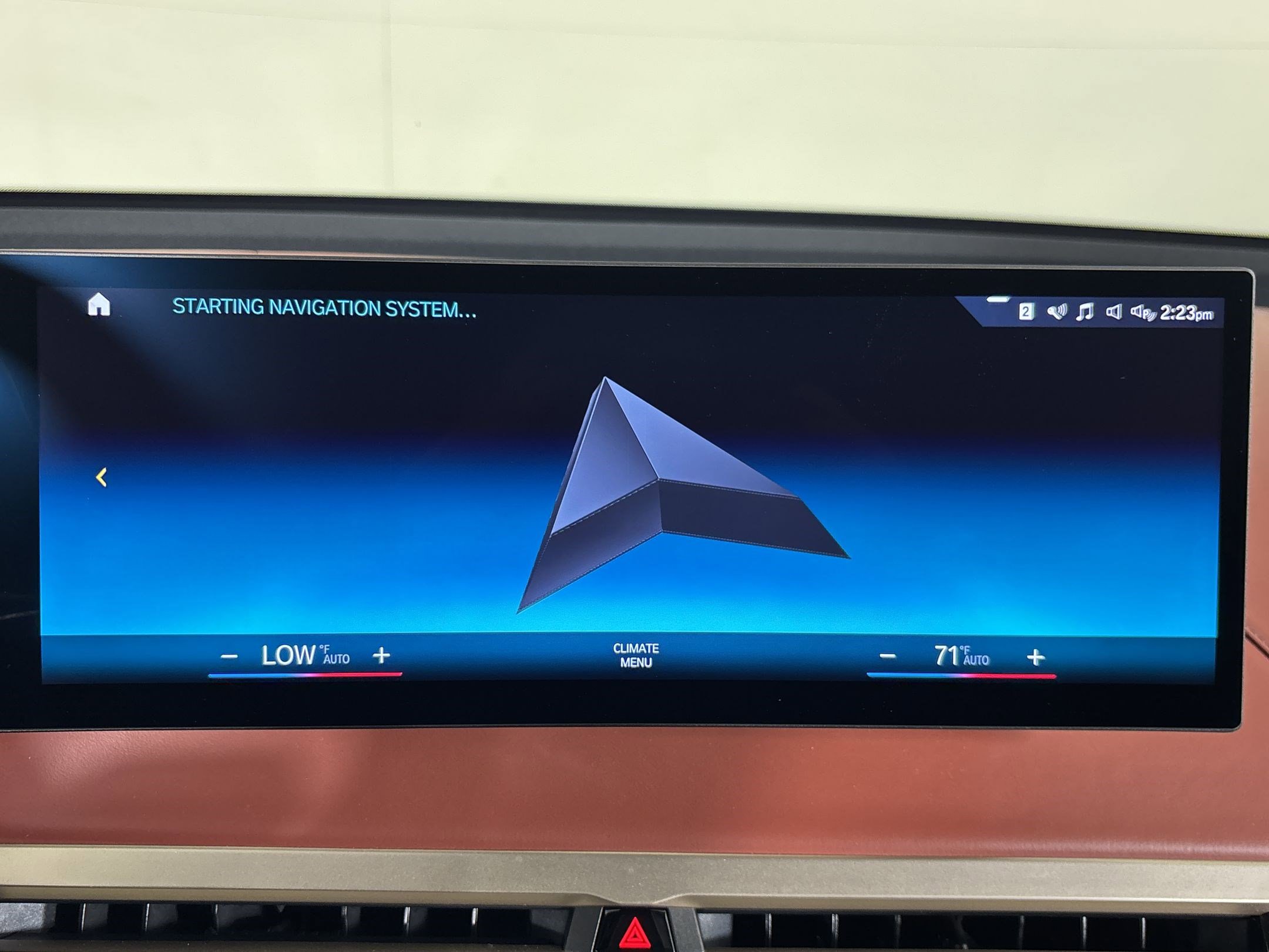 Certified 2023 BMW iX xDrive50 w/ Sport Package AWD/4WD image 20