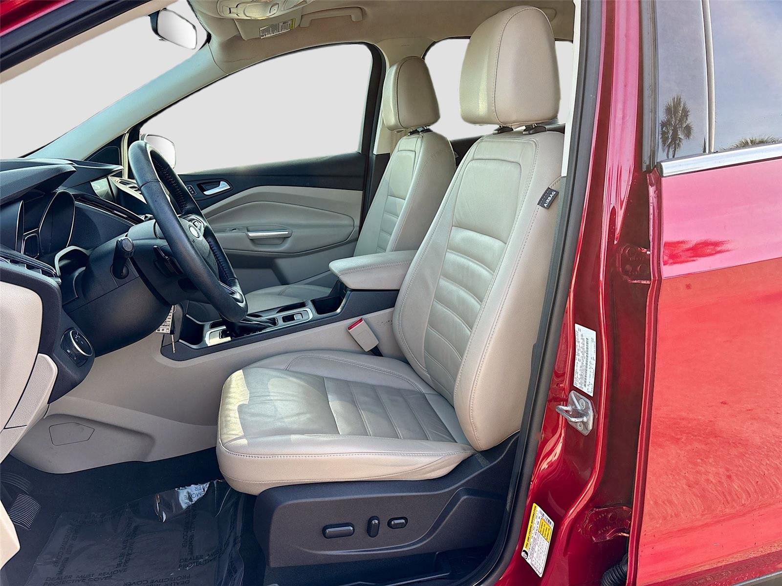 Used 2017 Ford Escape SE w/ SE Leather Comfort Package image 20