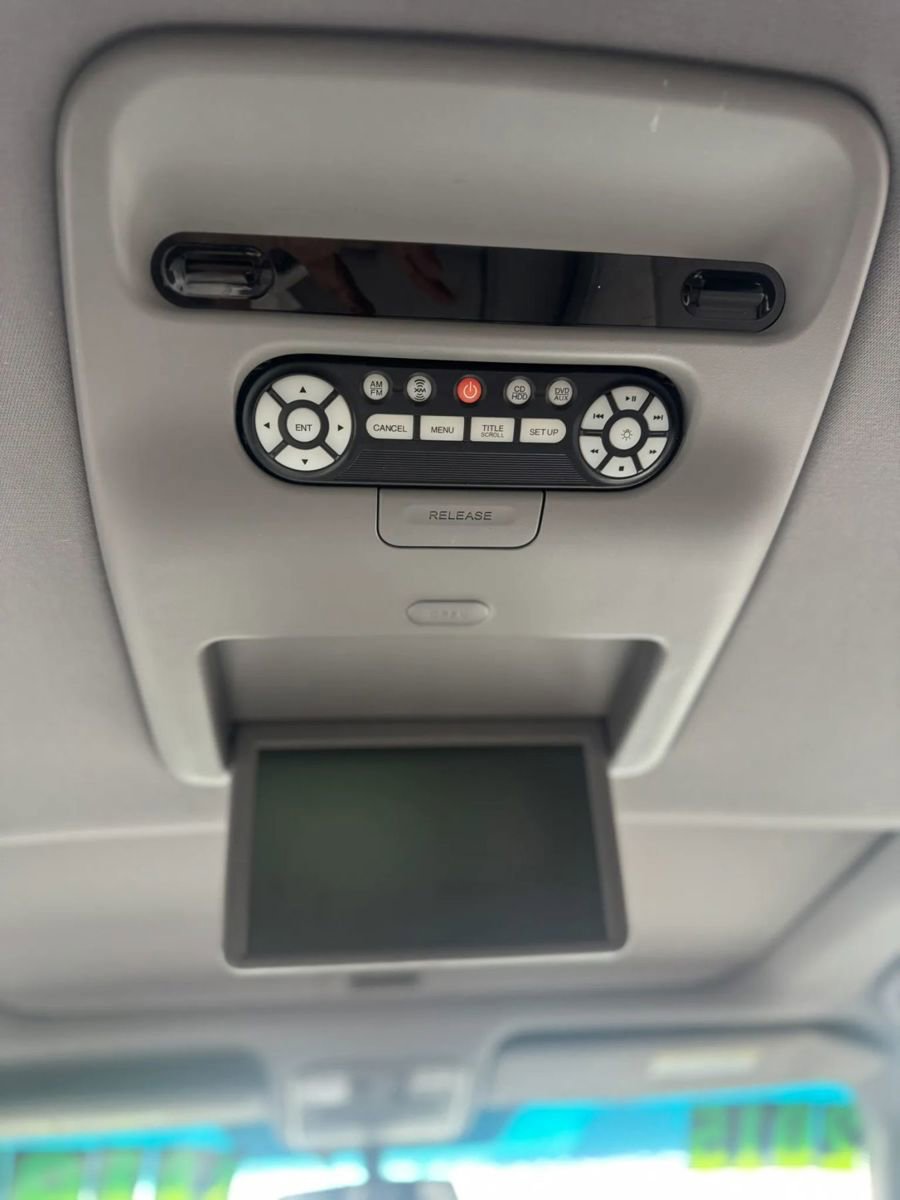 Used 2015 Honda Pilot Touring image 29