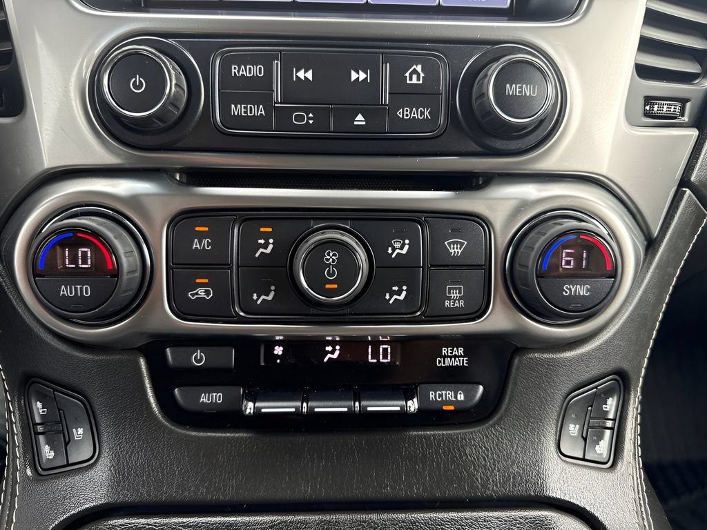 Used 2020 Chevrolet Suburban Premier AWD/4WD image 22