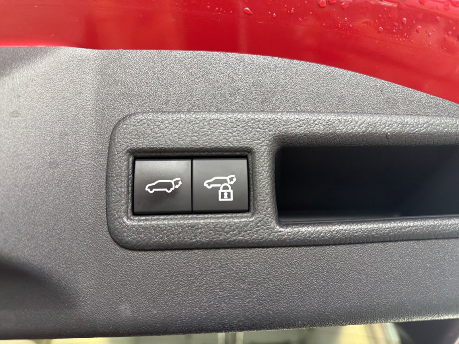 Used 2024 Toyota bZ4X FWD image 12