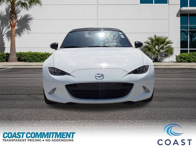 Used 2020 MAZDA MX-5 Miata Sport RWD image 2