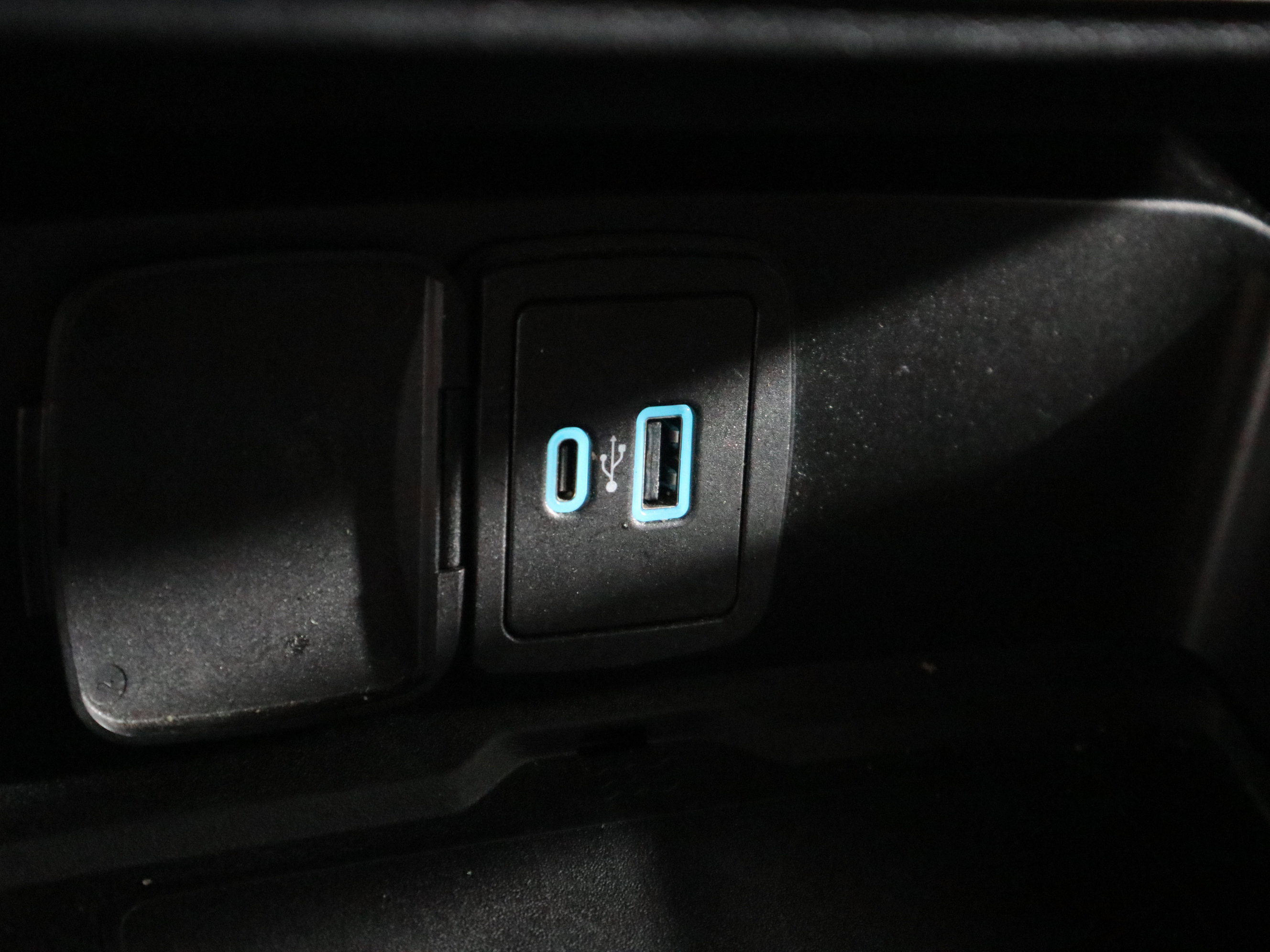 Used 2023 Ford Bronco Badlands image 31