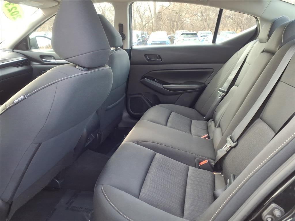 Used 2023 Nissan Altima 2.5 SV image 17